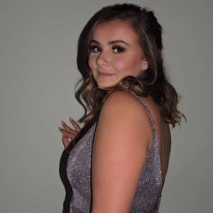 Meet your Posher, Macy